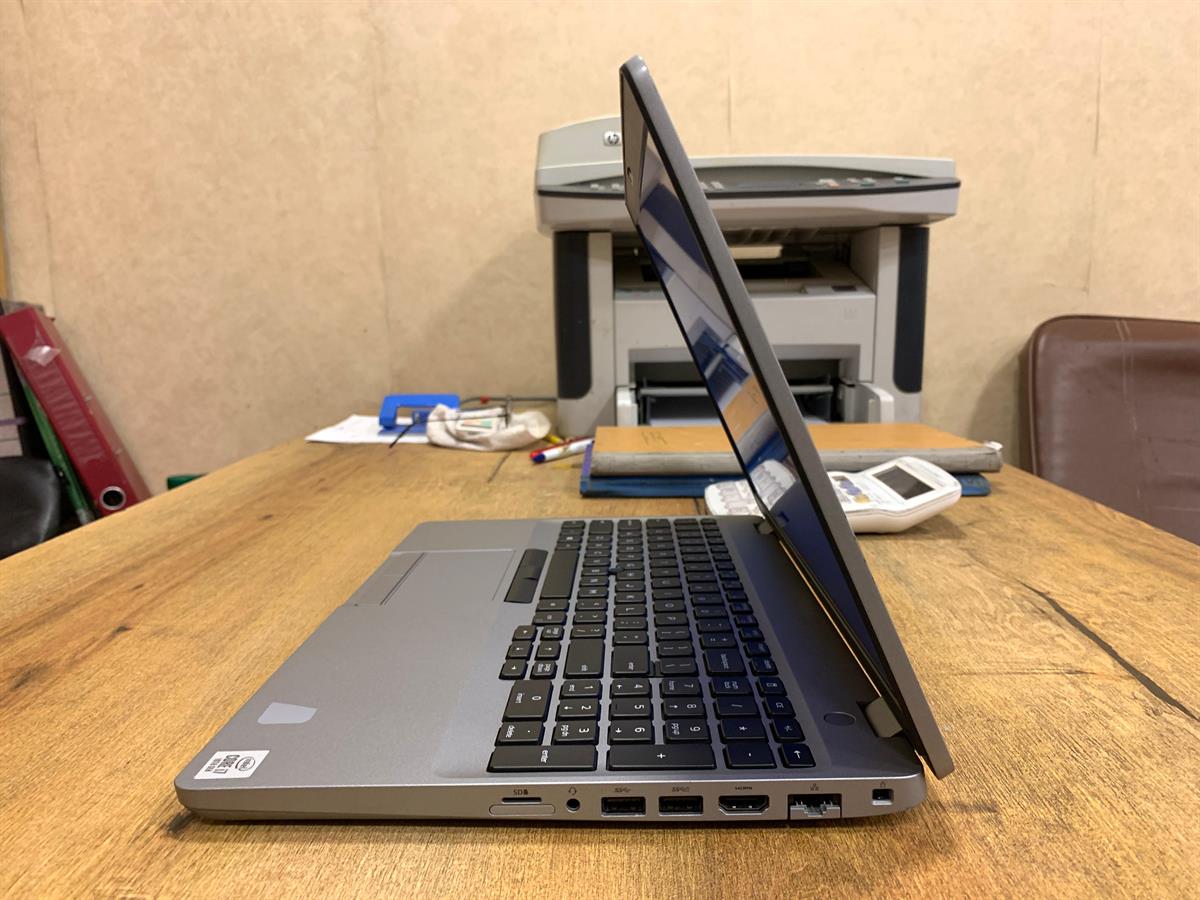 Dell Latitude 5510 Core i5 10th  Generation 8GB Ram 256GB SSD Hard disk,  Camera Charger 15.0” Display – Slightly Used laptop